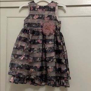 Toddler girl 4T Pippa & Julie flower dress